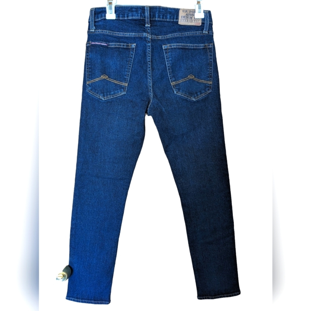 U.S. Polo ASSN. Denim Co 1800 stretch dark blue wash jeans. Like New. 31 ×30
